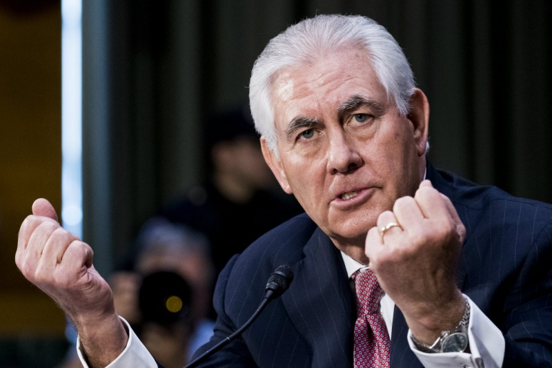 In the short term  of Rex Tillerson, Exxon Oil's former general manager, 60% of the employees dropped out of the diplomatic service. Not because they could not handle his control, but because of President Trump himself. He spoke openly that he does not need all these counselors and bureaucrats, when he knows exactly what he wants and what he does not want, so everyone does not really need it ... Tweets and declarations are, however, difficult to rule on distant and less important destinations to which reaches American influence